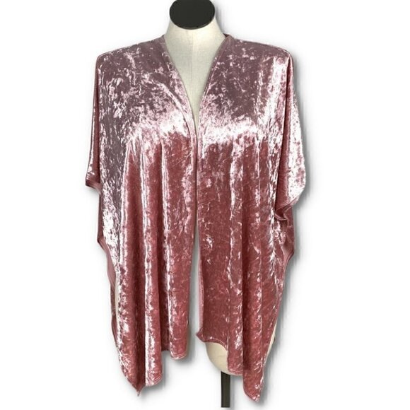 Olivia Rae sweater size M pink crushed velvet open front shawl strawberry milk - Picture 9 of 9
